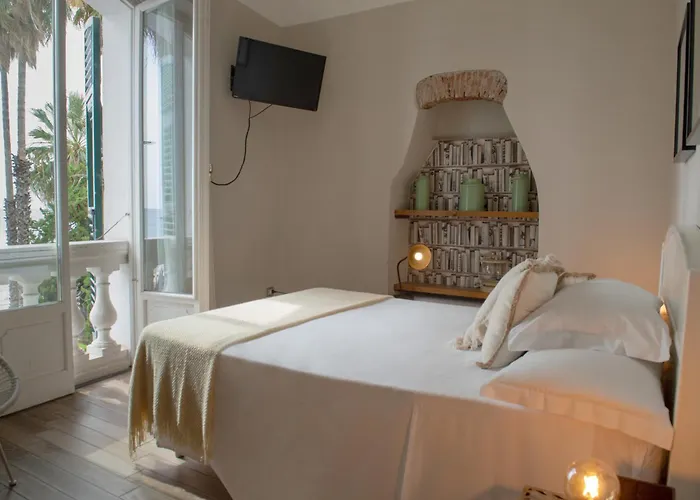 Fra Diavolo فندق 3*